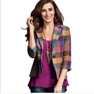 CAbi “Happy Blazer” #927. One Button, Two Front Pockets, and a Cinched Back 6